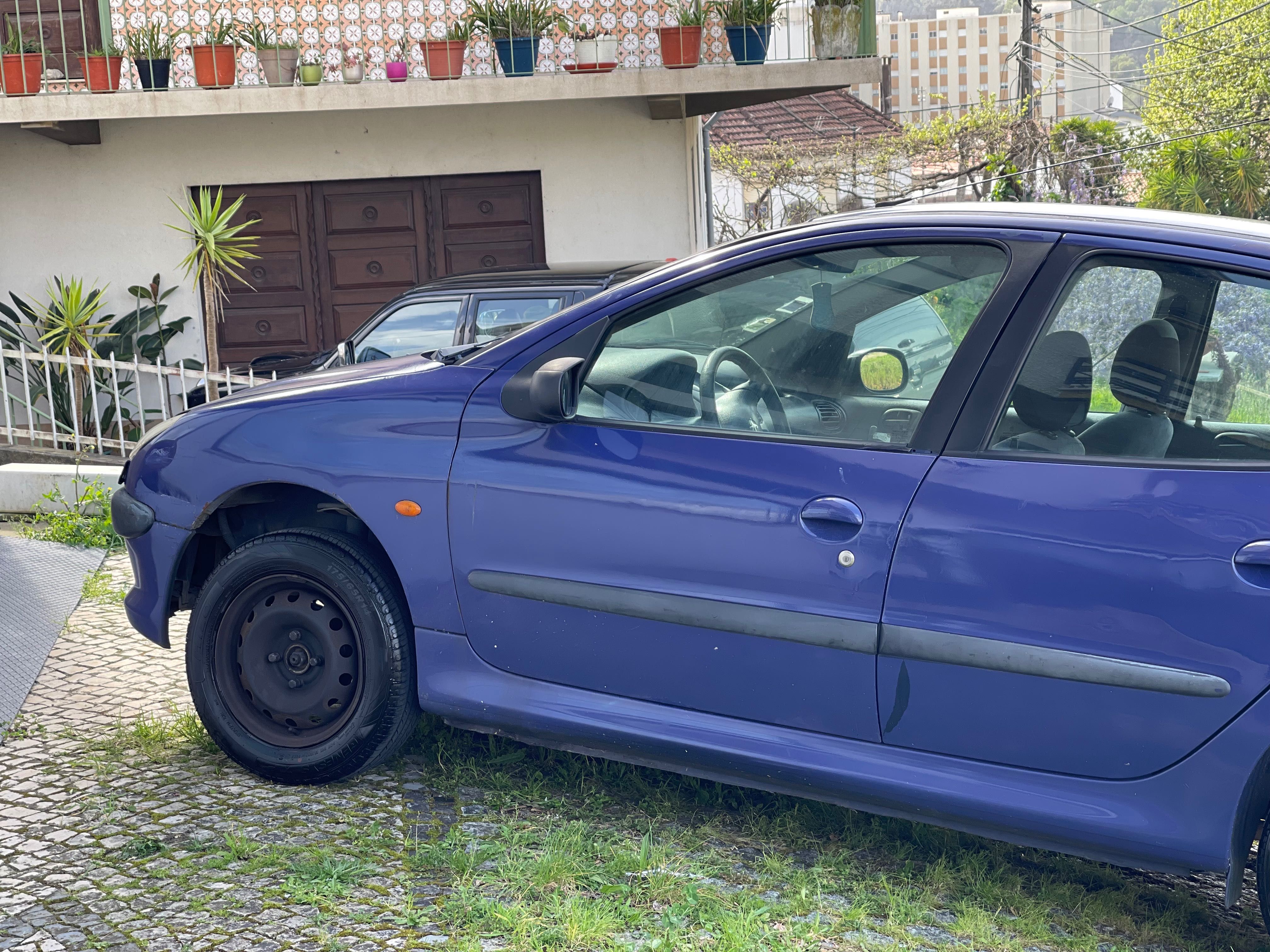 Peugeot 206 econômico