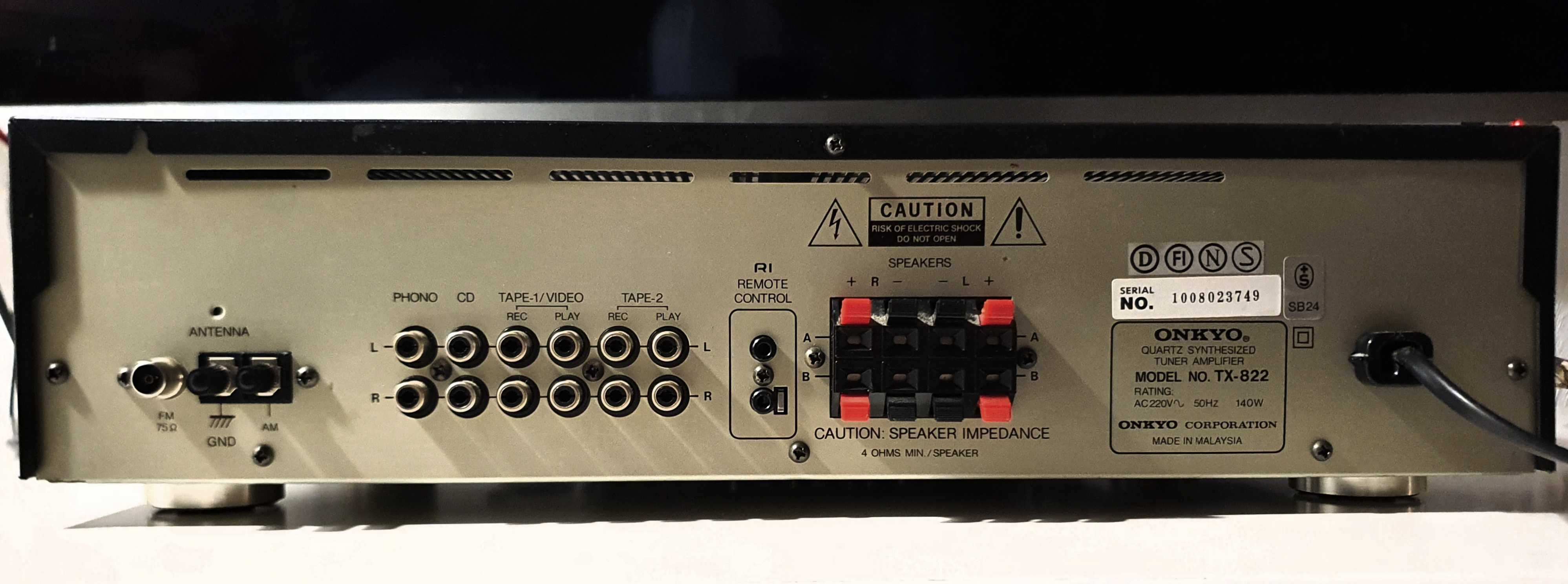 Onkyo TX-822 amplituner