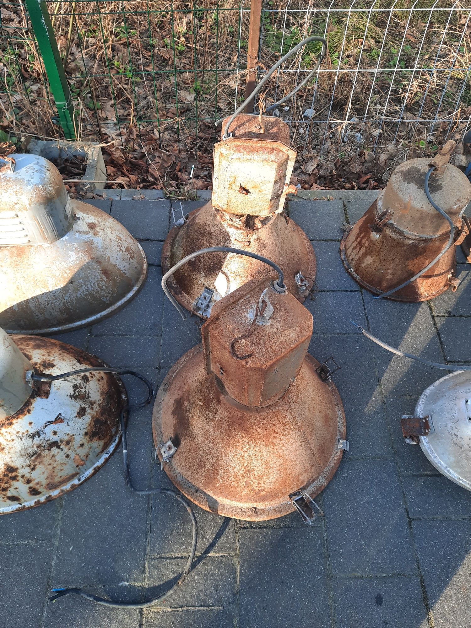 Lampy przemysłowe