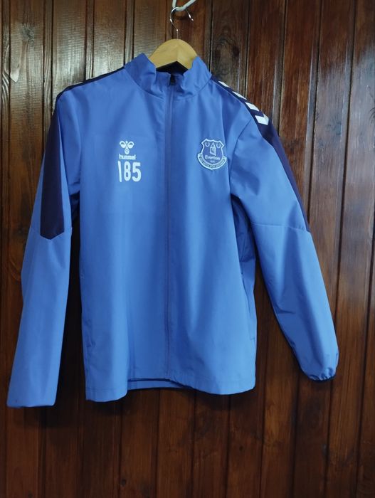 Вітровка Ewerton