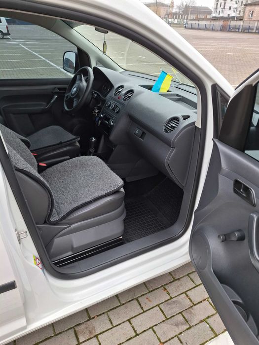 Volkswagen Caddy 2014рік