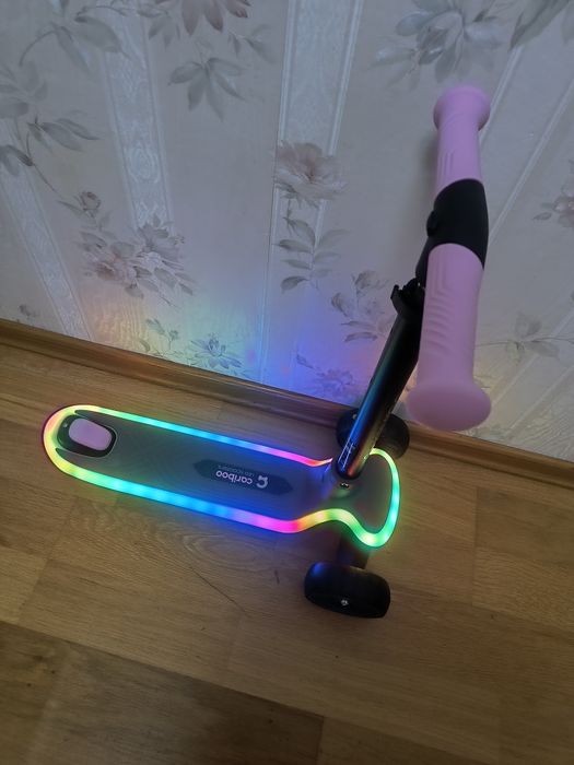 Nowa hulajnoga cariboo LED