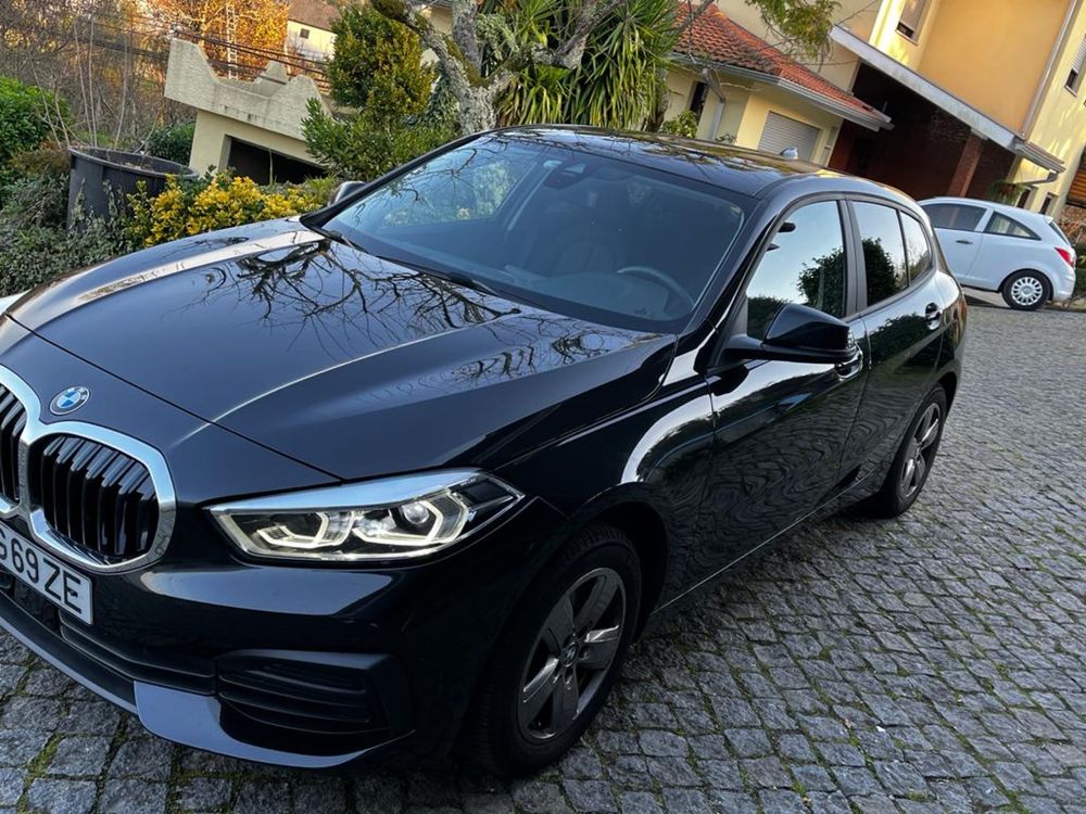 BMW Serie 1 - 2021 poucos quilometros
