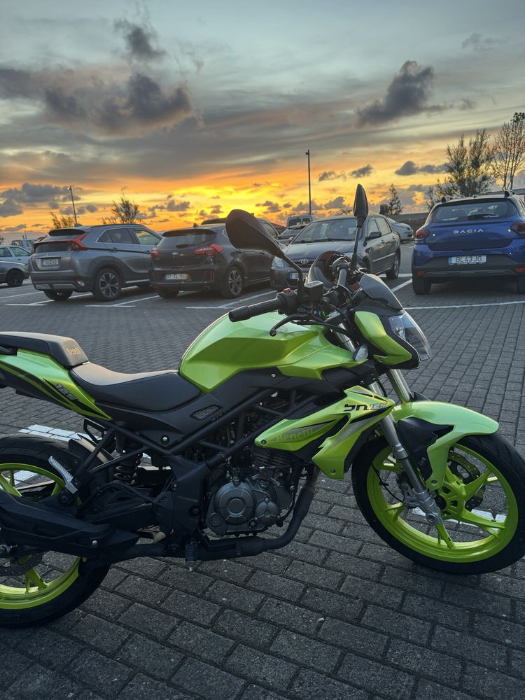 Moto Benelli 125