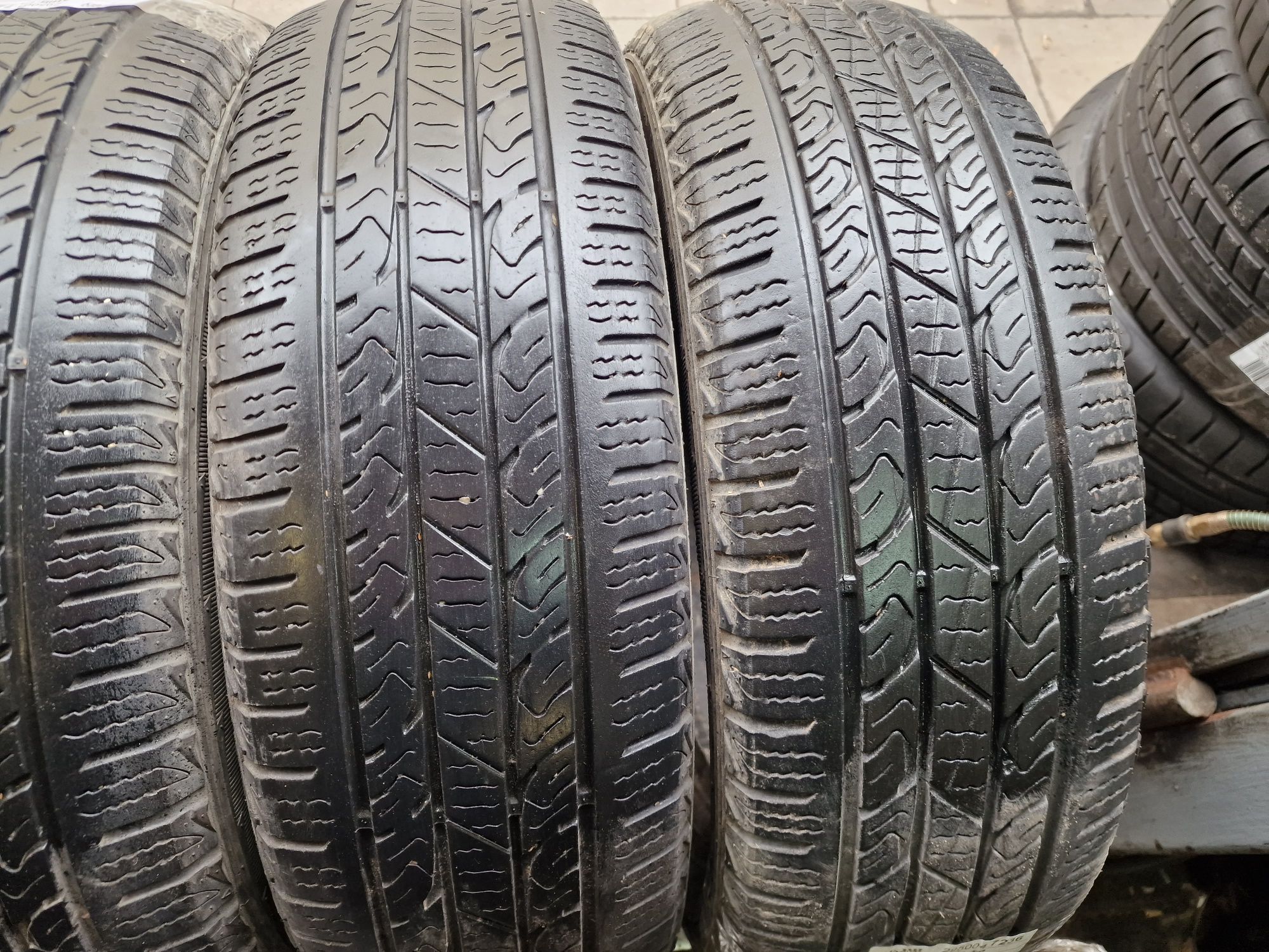 Летняя резина 235/65 R18 Nexen