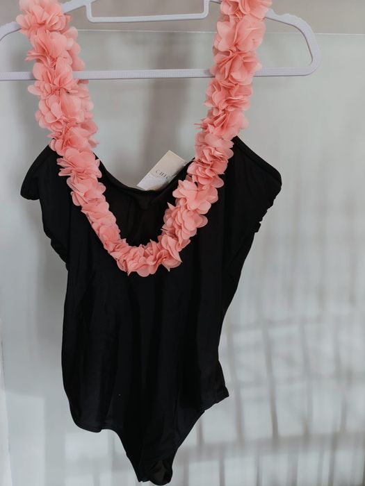 Fato de banho com rebordo floral