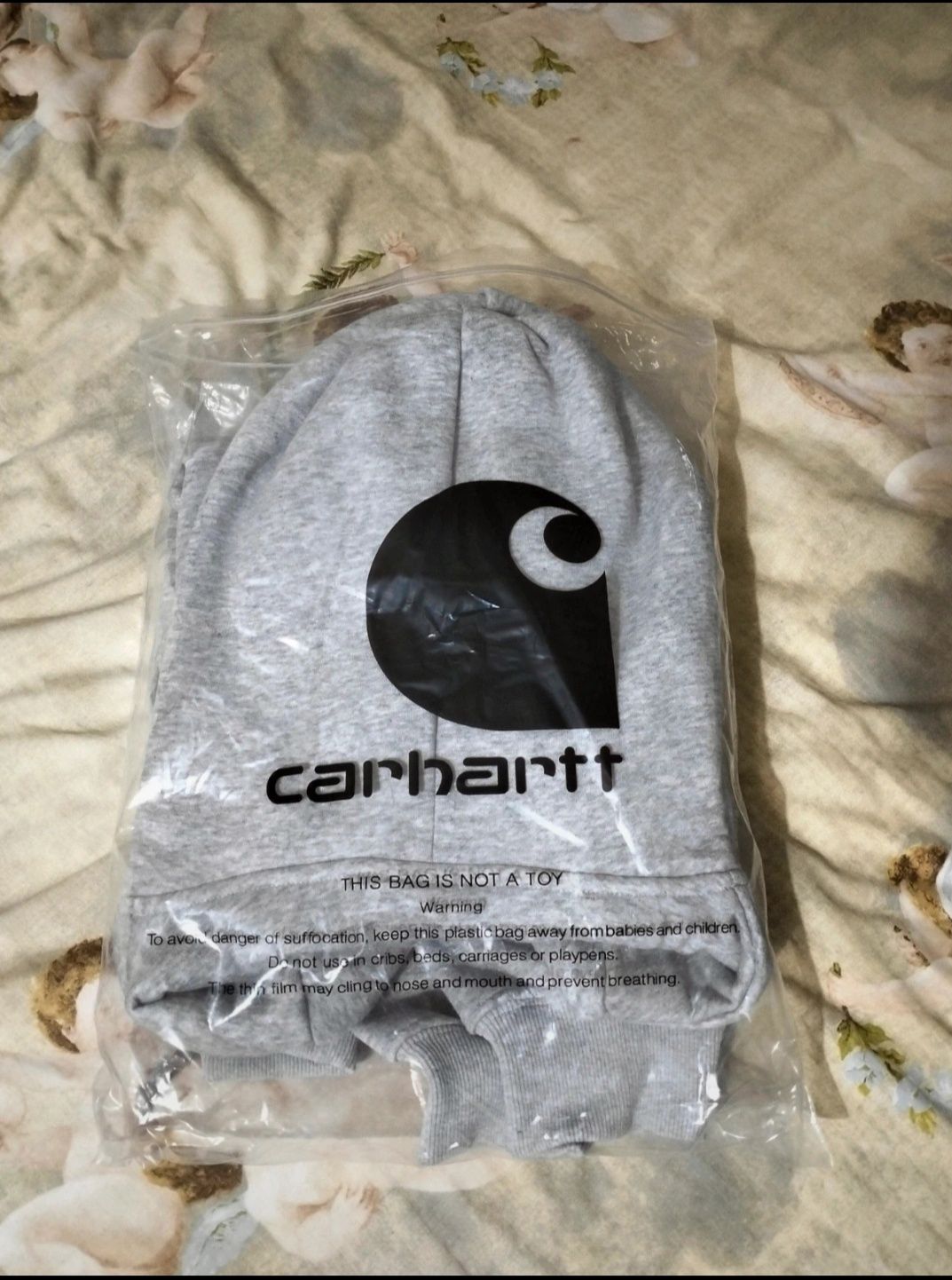 Sweat Carhartt ainda por estrear
