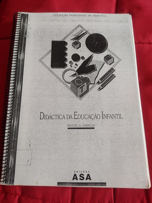 Livro "Didáctica da educação infantil", de Zabalza, com encadernação