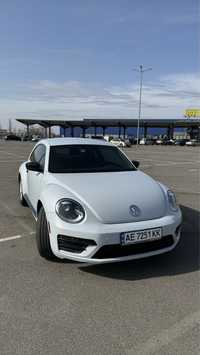 Продам Volkswagen Beetle 2017 года!