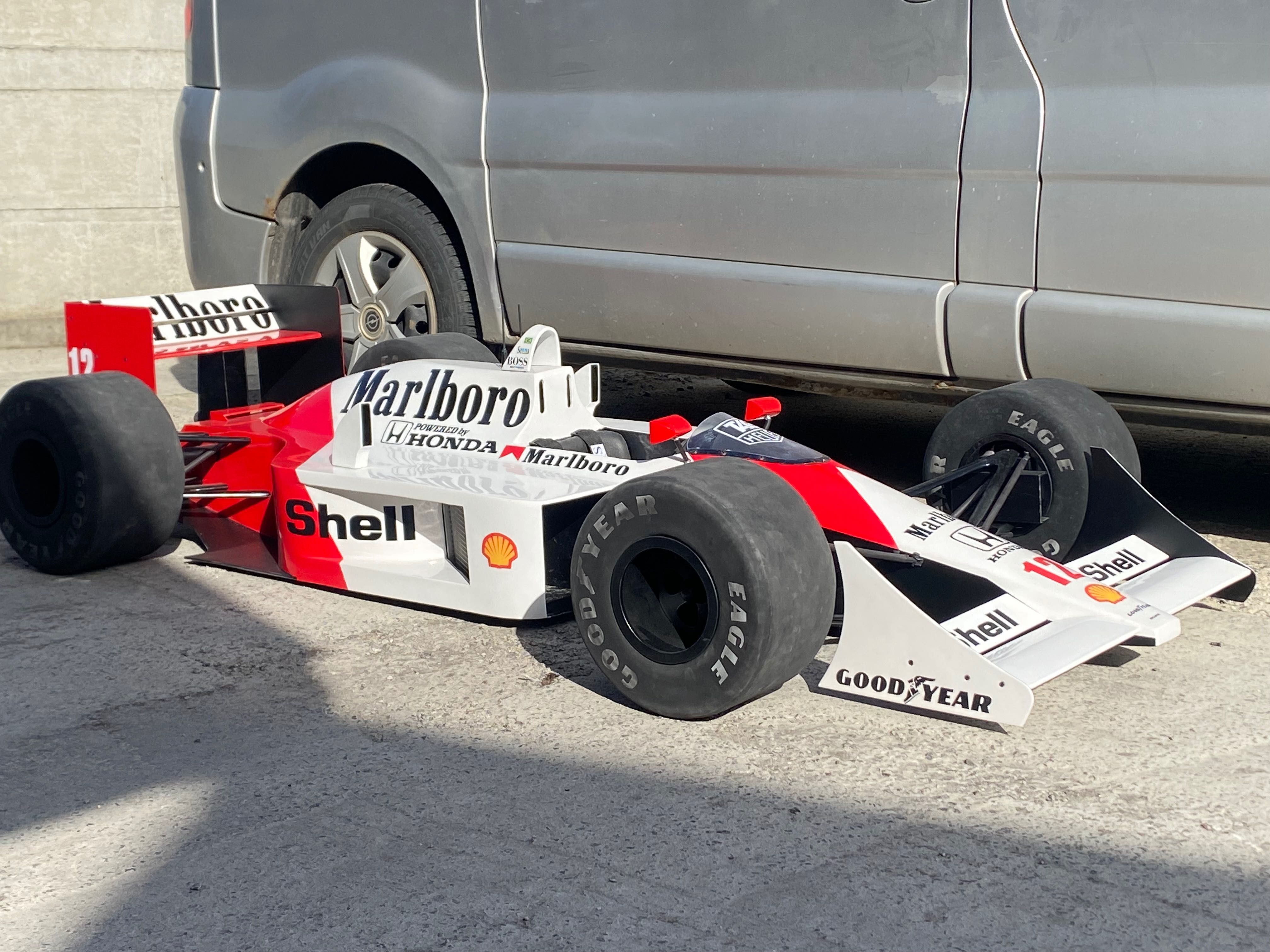 Модель McLaren mp4/4 1:18