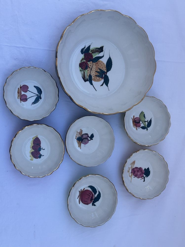 Conjunto saladeira e 6 taças coloridas