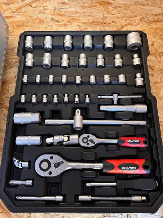 Набір інструментів Bull Tech 601ел. Набор ключей Набор инструментов