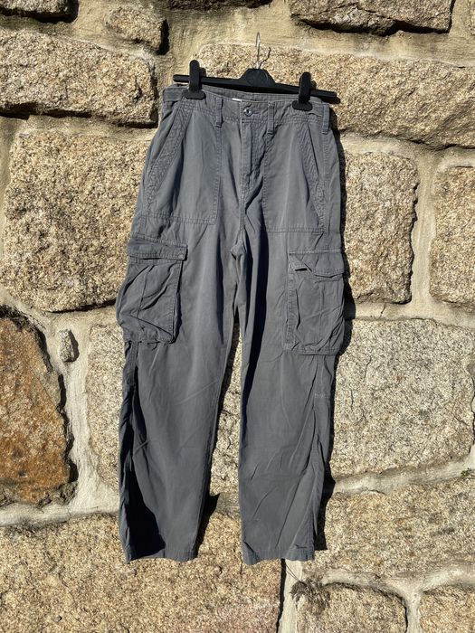 Calças cinza estilo cargo