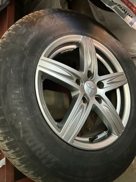 Колёса в сборе, диски + Зимняя резина Bridgestone R16. На Mitsubishi