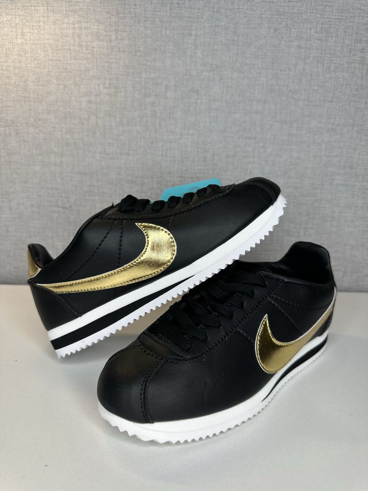 Nike Cortez black