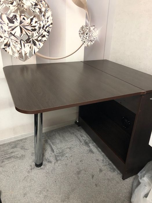 Розкладний стіл-книжка