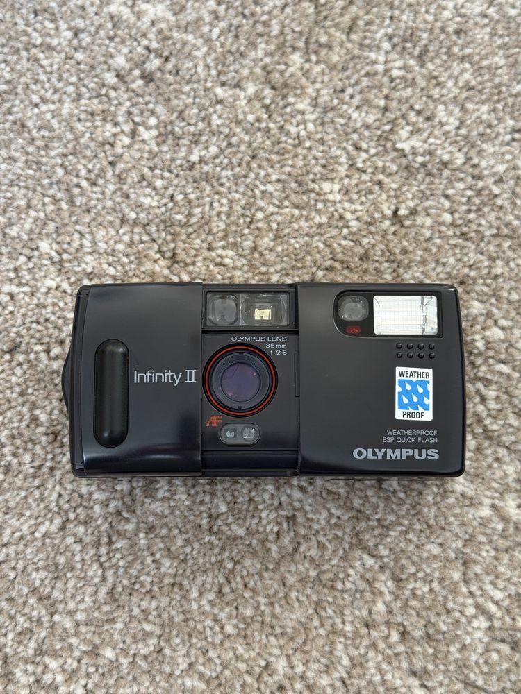 Olympus Infinity II 35mm f2.8 компактна плівкова камера Japan