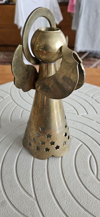 Świecznik aniołek