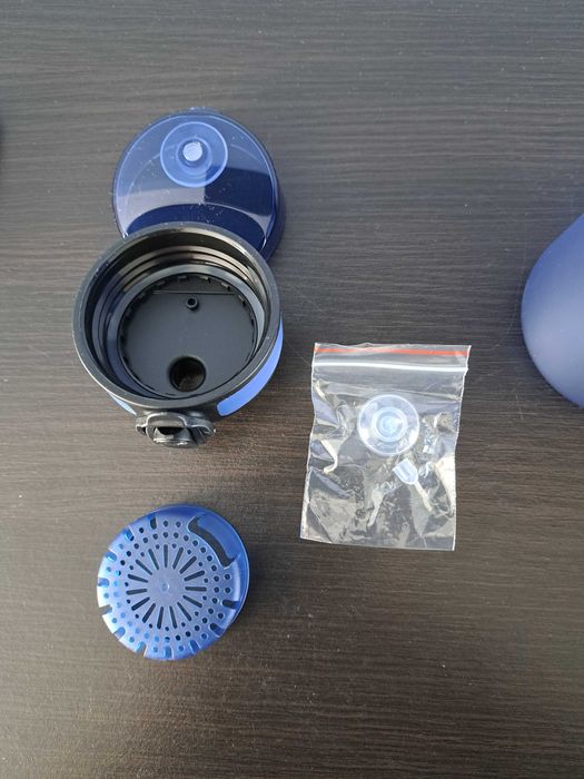 Butelki Butelka na wodę, napoje Super Sparrow 350ml z sitkiem i smyczą