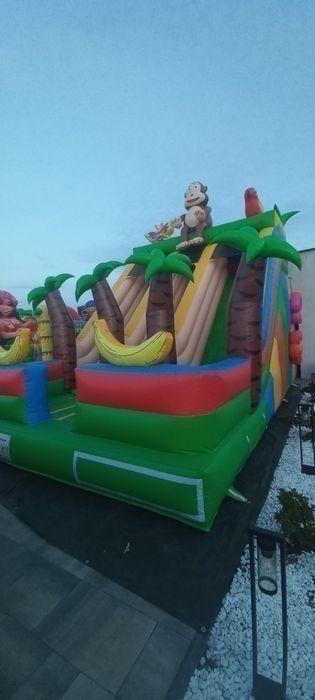 Dmuchaniec zjeżdżalnia dmuchana piana Party