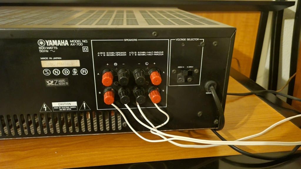 Yamaha AX-700 potężny wzmacniacz stereo 2x 110w 8ohm