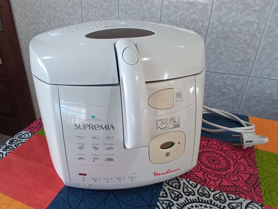 Fritadeira Elétrica Moulinex Supremia
Modelo AS 5