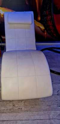 Fotel biały szezlag