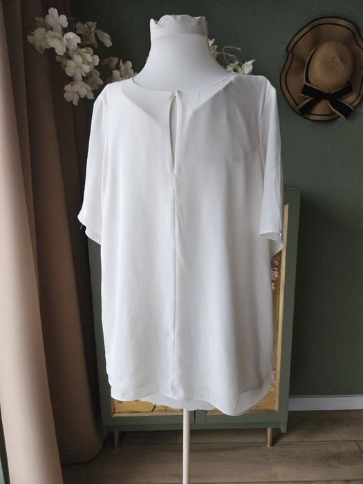 Lekka, zwiewna bluzka/tunika w kolorze ecru  S/ M  elegancja i komfor