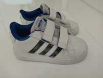 Tenis Adidas Nro 27