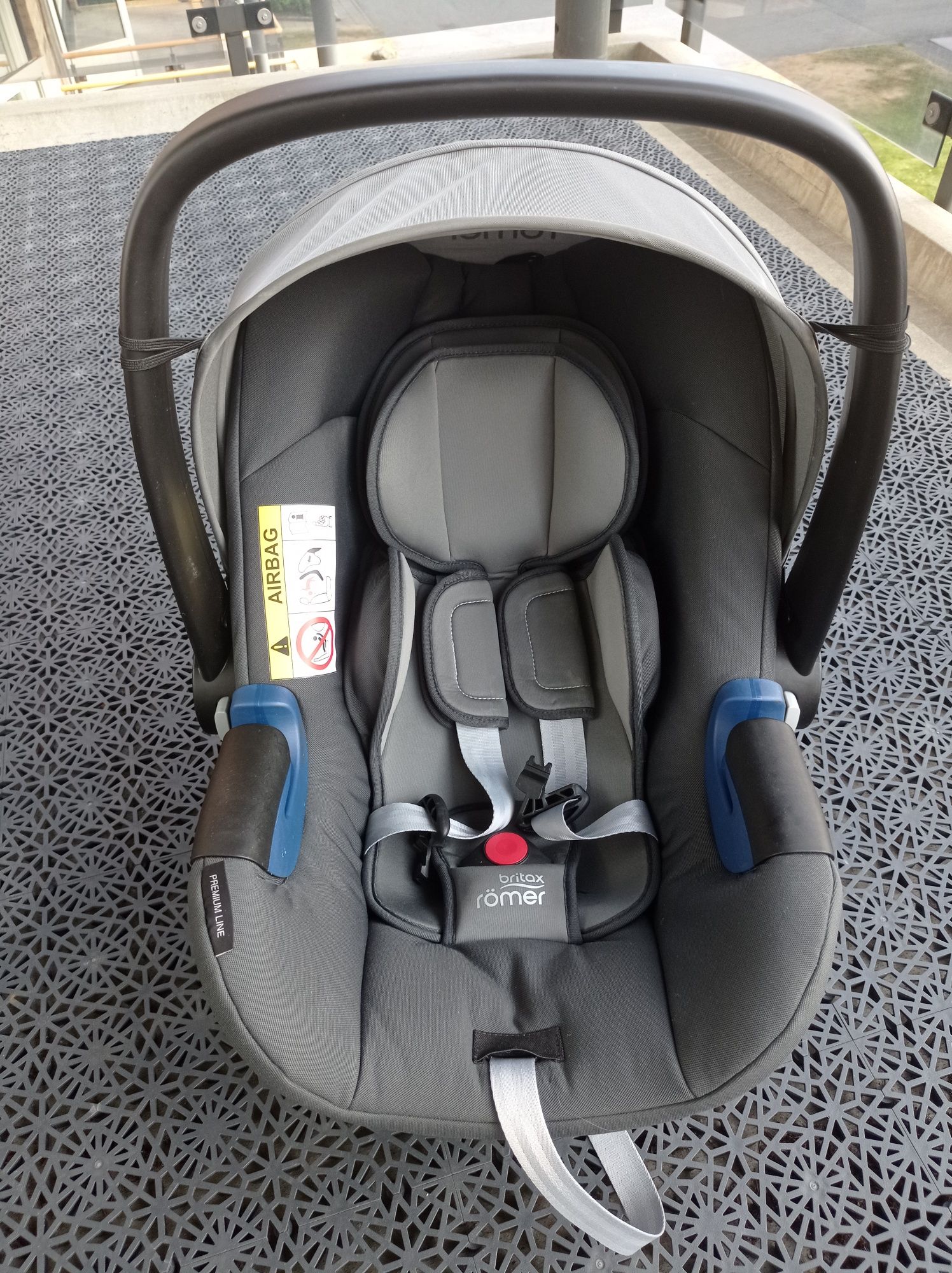 Автокресло люлька Britax-Romer Baby-Safe Grey