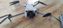 DJI Mini 3 Fly More Combo | Stan BDB | 3 baterie | torba | RC-N1