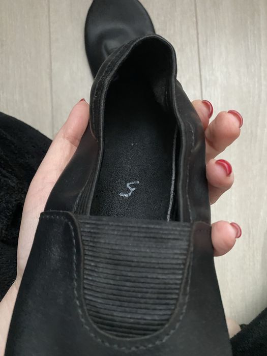 Чорні дитячі чешки, рлзмір 34-35