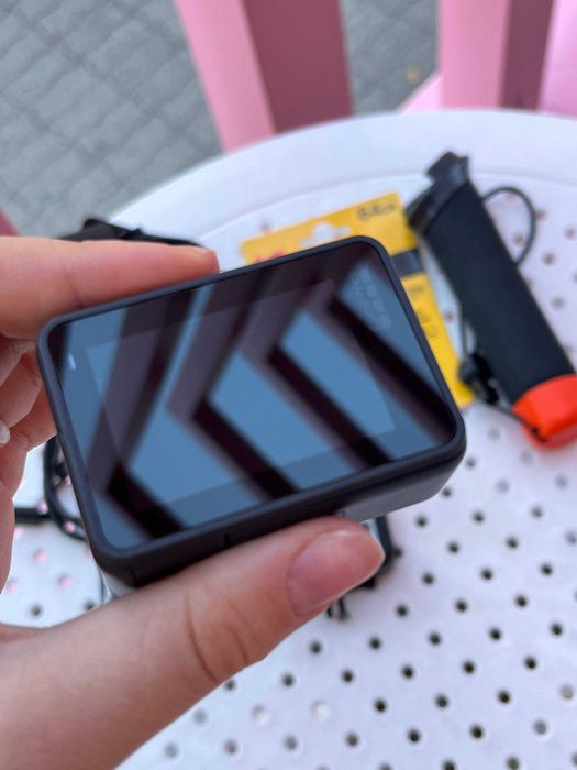 Екшн-камера GoPro HERO 7 Black з великим комплектом.