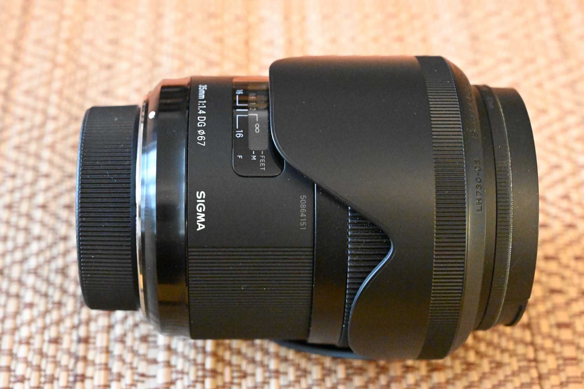 Sbiektyw  Sigma 35/1,4  stan idealny