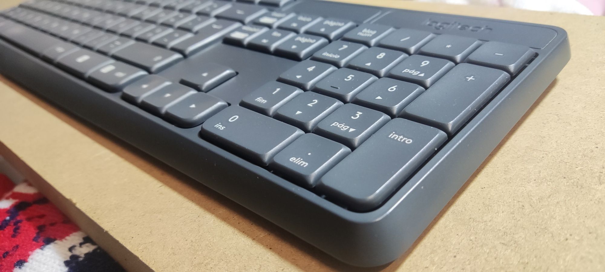 Teclado + Rato Logitech MK235 Wireless PT