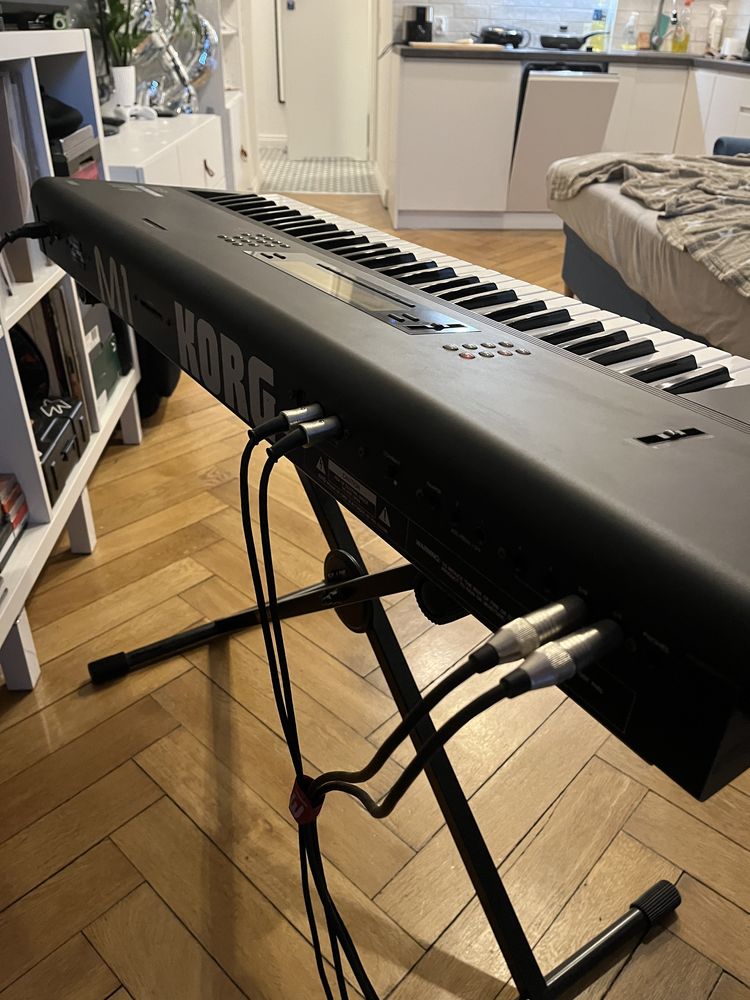 KORG M1 Syntezator - Statyw Gratis