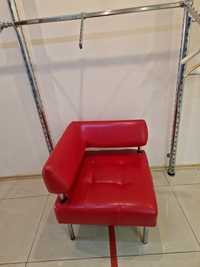 Продам 2 кресла из кожзама в хорошем состоянии для офиса и магазина