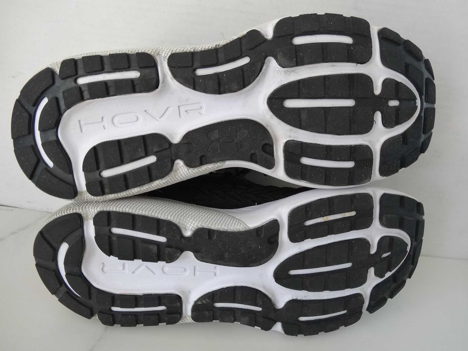 Buty UNDER ARMOUR HOVR MEGA 3 roz 44,5 Bieganie w terenie Sportowe