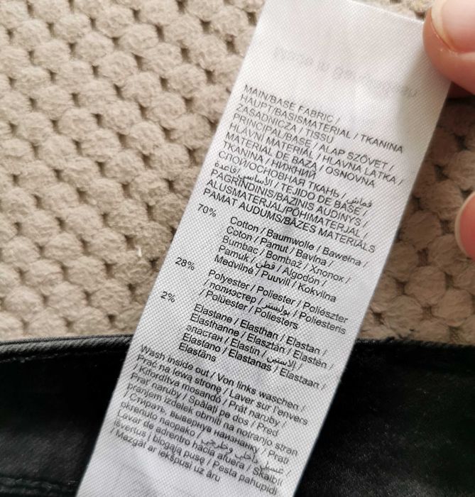 Czarne spodnie jeans z lampasami L 40