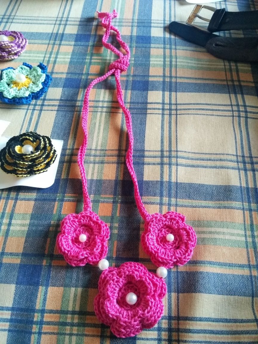 Pregadeiras em crochet novas feitas à mão