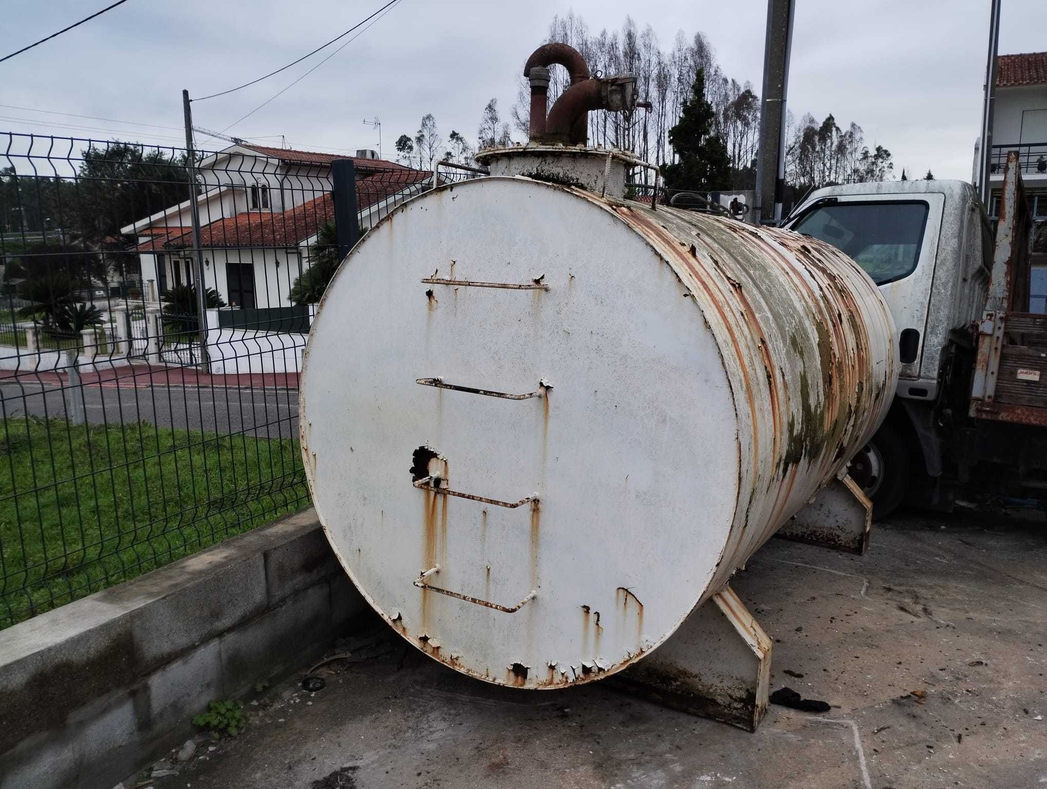 Depósito 5000L com bomba