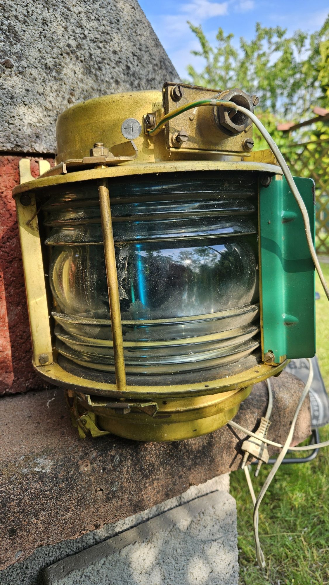 Oryginalna lampa sygnalizacyjna z boi morskiej, przerobiona na 220V