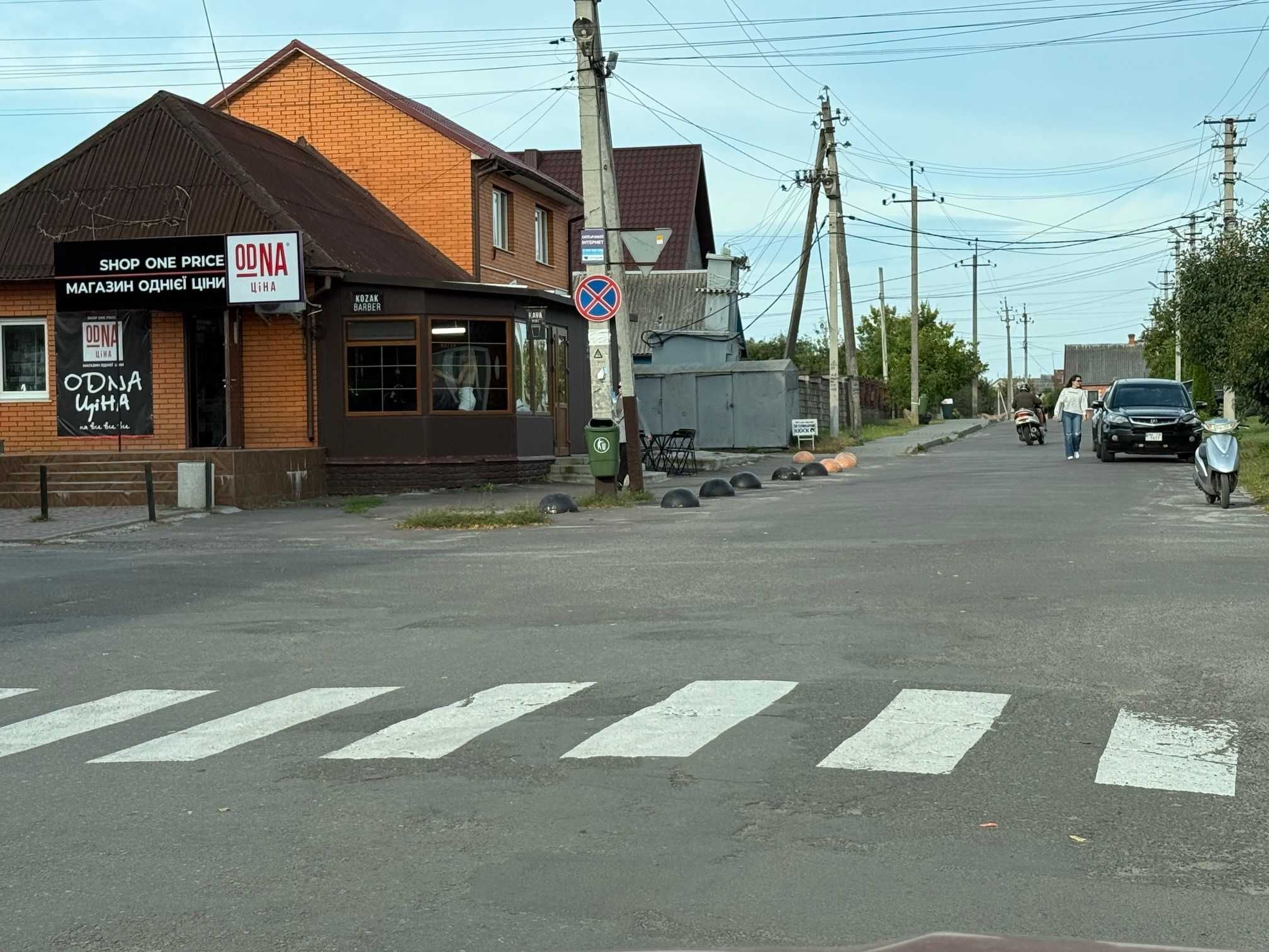 Продам комплекс комерційних  будівель з ринком