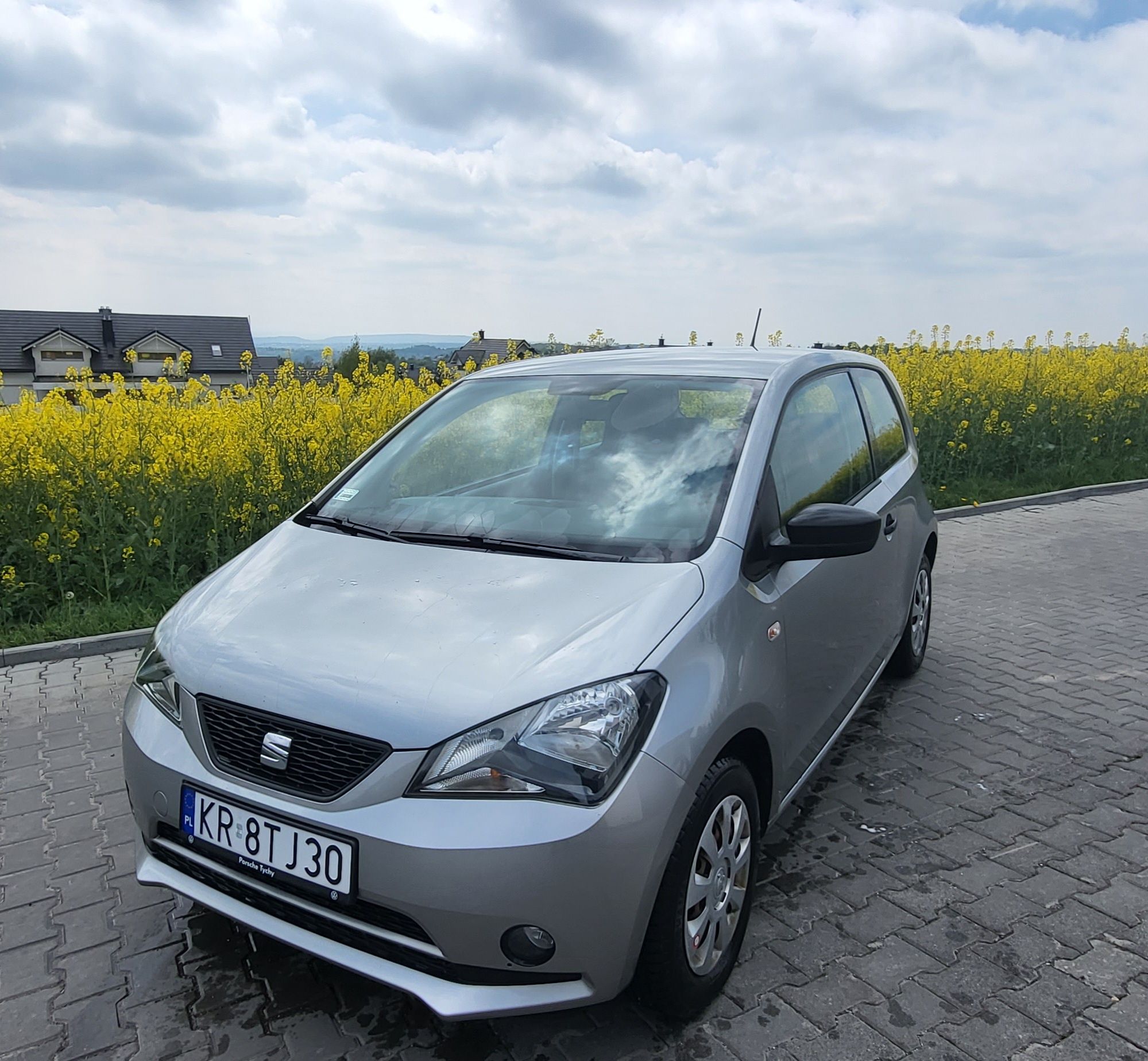 Seat Mii 2016 faktura vat 23 % cesja leasingu bezwypadkowy niski przeb