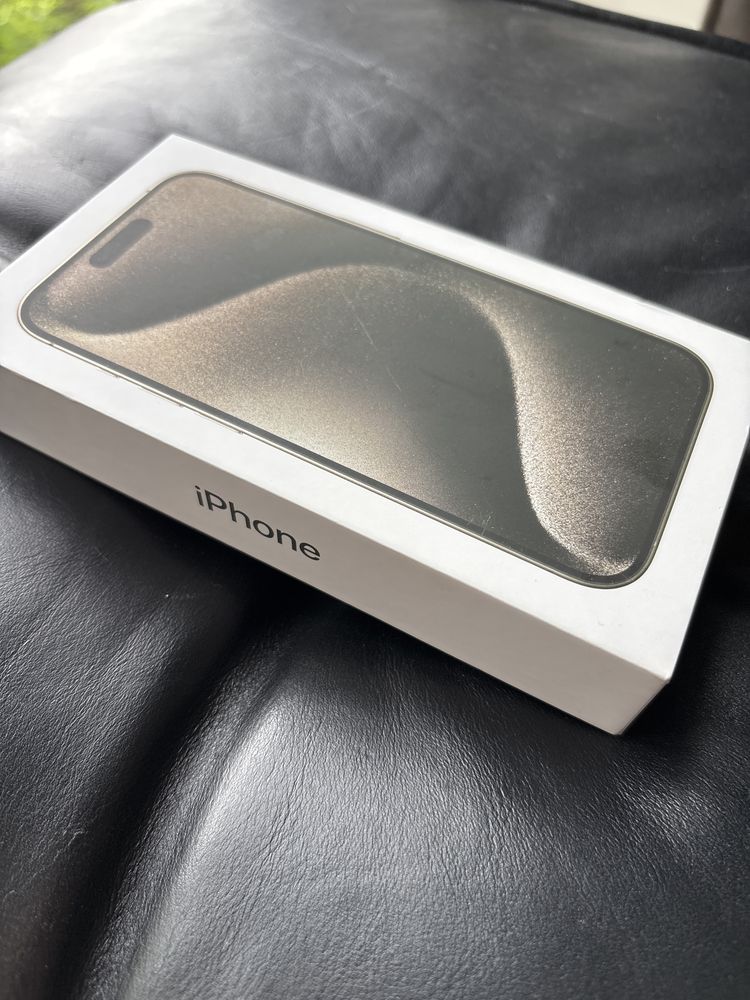 Nowy Iphone 15 pro 256gb