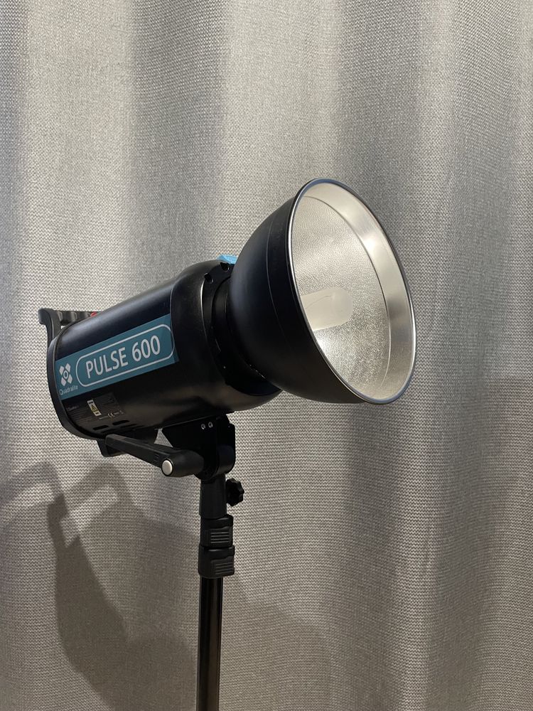 2 lampy błyskowe Quadralite pulse 600