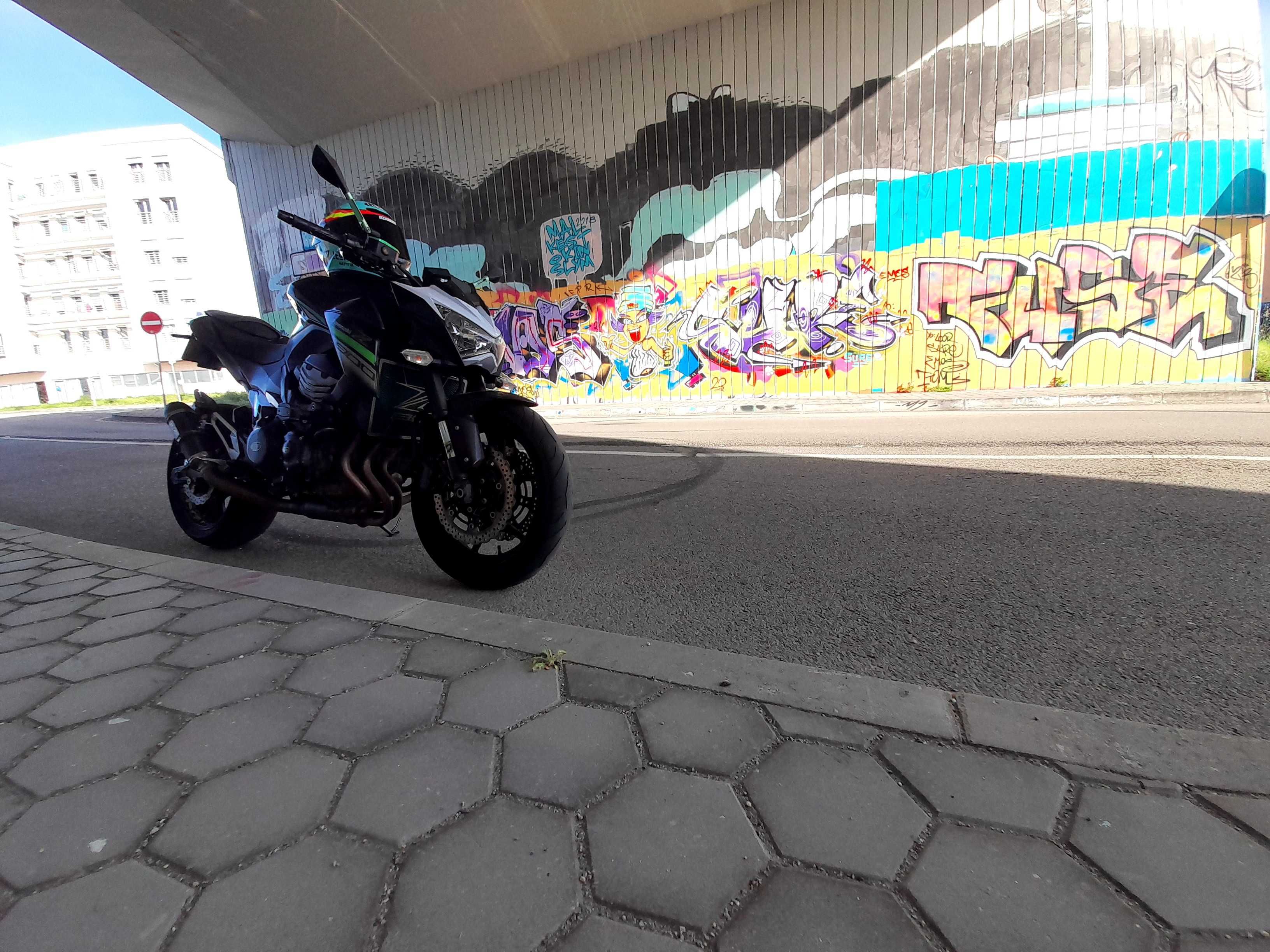 Kawasaki z800 naked
