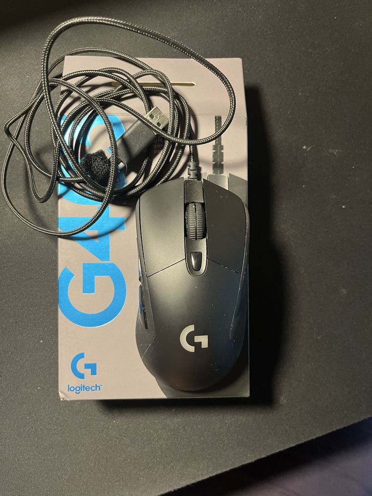 Bundle: Logitech G403 HERO + Razer Gigantus V2 3XL