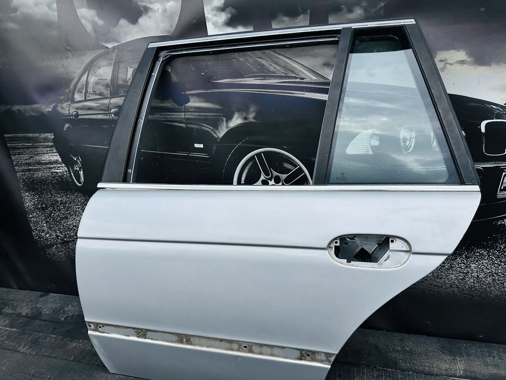 BMW E39 Дверка Універсал Задня Ліва е39 дверь ліва задня 354 Тітан Сіл