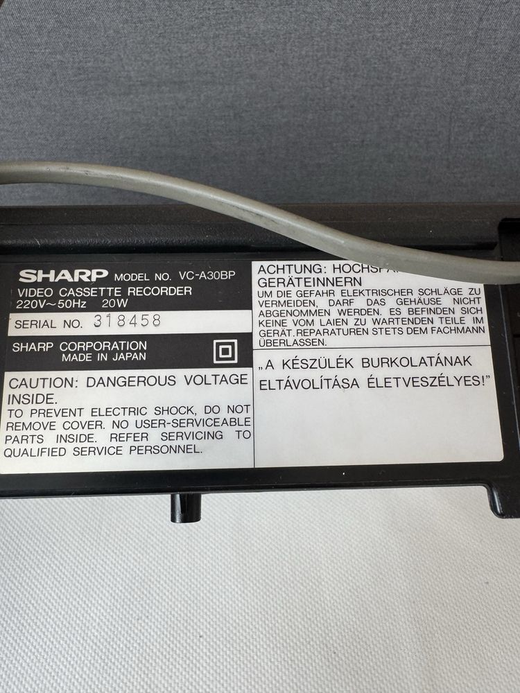 Stary Magnetowid Sharp HQ VHS VC-A30BP japoński